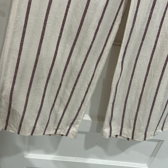 Theory Nadeema Wide Leg Striped Crop Linen Pants in Cream/Maroon Stripe - 8 - Picture 9 of 12